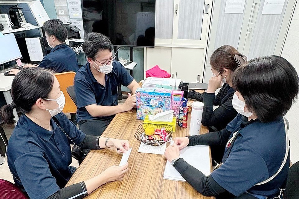 訪問看護ステーション　家暖（かのん）の精神看護師・作業療法士・理学療法士